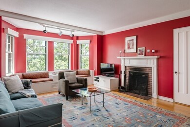 992 Memorial Dr unit 405, Cambridge, MA 02138 - photo 3