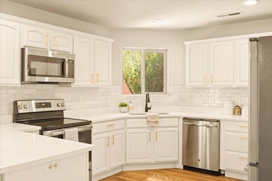 11-205 Keith Lane-11