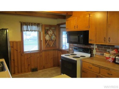 1253 Moll St, North Tonawanda, NY 14120 - photo 2