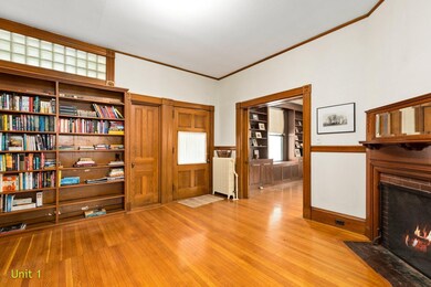 668 Middle St unit 1, Portsmouth, NH 03801 - photo 3