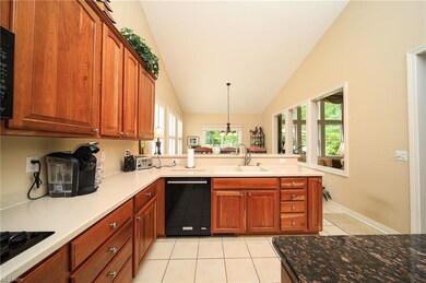 145 Brighton Dr unit 86, Aurora, OH 44202 - photo 3