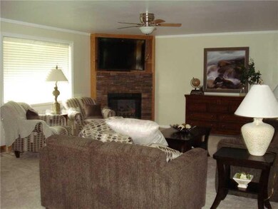 Living Room. COZY LIVINGROOM WITH GAS CORNER FIREP