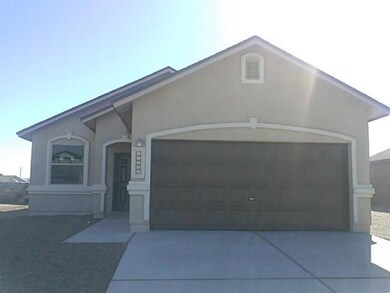 11431 Flor Prunus Ln, Socorro, TX 79927 - photo 2