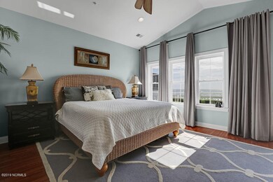 202NFortFisherBlvd-18