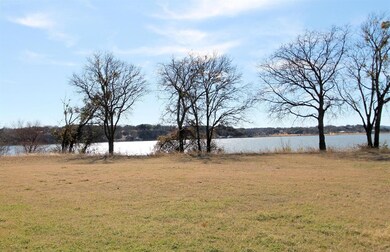 100 Showboat Ct, Granbury, TX 76049 - photo 6