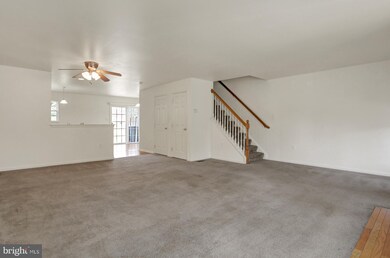 318 Saint Nicholas St, Reading, PA 19607 - photo 4