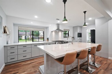 4619 Chantilly Cir, Houston, TX 77018 - photo 2