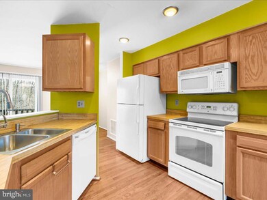 330 Meadow Way, Hyattsville, MD 20785 - photo 3