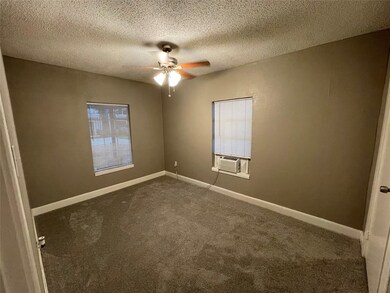 316 E 35th St, Houston, TX 77018 - photo 3