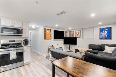 594 E 2nd St unit 1, Boston, MA 02127 - photo 2