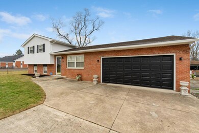 211 Colton Rd, Columbus, OH 43207 - photo 2