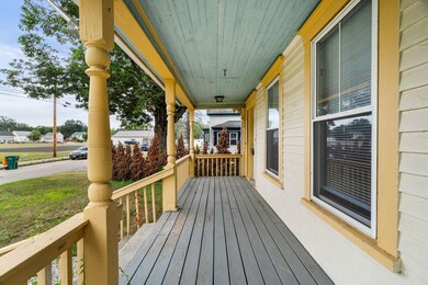 11 Green St unit 2, Rochester, NH 03868 - photo 2