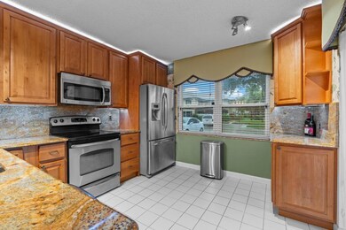 37 Danbury Ct unit A, Royal Palm Beach, FL 33411 - photo 7