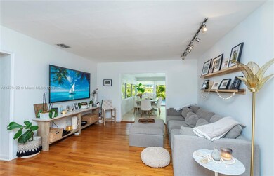 654 Hampton Ln, Key Biscayne, FL 33149 - photo 5