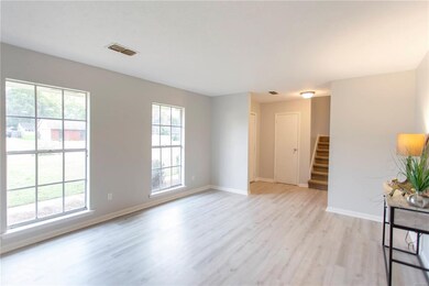 Greatroom to Entry