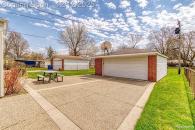 13194 Burgundy Ave, Warren, MI 48089 - photo 5