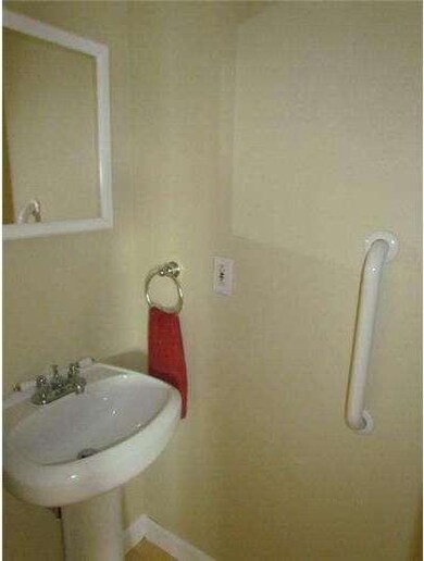 49 Kirby Dr, Morrisville, PA 19067 - photo 4