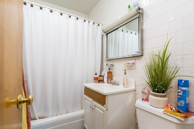 51 Tufts St unit 2, Somerville, MA 02145 - photo 4