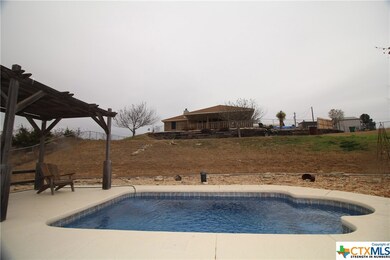 1015 Bluebonnet Dr, Copperas Cove, TX 76522 - photo 2