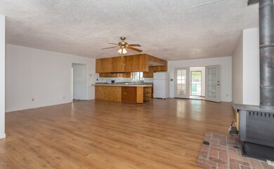 22295 N Docs Rd, Paulden, AZ 86334 - photo 3