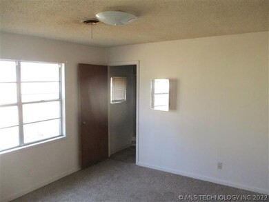301 W Ottawa Ave, McAlester, OK 74501 - photo 4