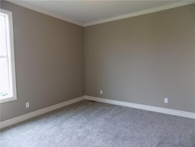 4024 SW Odell Dr, Lees Summit, MO 64082 - photo 3