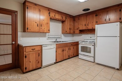 6568 Barmer Dr S, Jacksonville, FL 32210 - photo 7