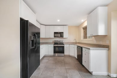 8577 Autumn Gold Cir, West Jordan, UT 84081 - photo 6