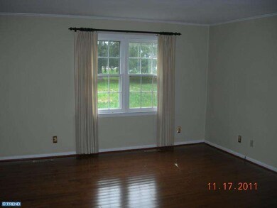 914 Cox Neck Rd, New Castle, DE 19720 - photo 2