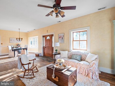 43293 Mountain View Dr, Chantilly, VA 20152 - photo 5