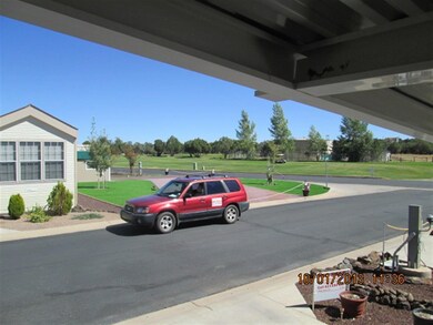 249 Juniper Ridge Resort unit 8247 Bogie Loop, Show Low, AZ 85901 - photo 2