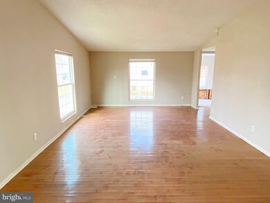 9848 Branchleigh Rd, Randallstown, MD 21133 - photo 6