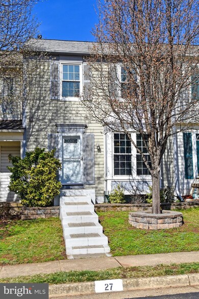 16832 Jed Forest Ln, Woodbridge, VA 22191 - photo 2