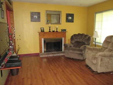 1404 Gleneagles Dr, Kokomo, IN 46902 - photo 6