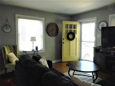 305 N 16th Ave, Beech Grove, IN 46107 - photo 4