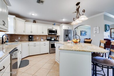 709 W Pine St, Erath, LA 70533 - photo 7