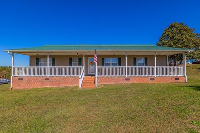 398 W V Thompson Rd, Rutherfordton, NC 28139 - photo 4