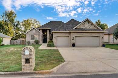 928 E Ozark Jubilee, Nixa, MO 65714 - photo 2