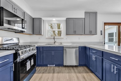 25-web-or-mls-430MapleStreet_Hommati102