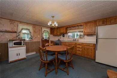 302 S 12th St, Emmaus, PA 18049 - photo 3