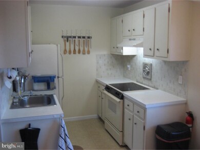 107 The Orchard unit H, East Windsor, NJ 08512 - photo 2