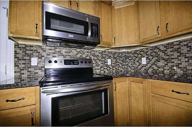 30 Spicebush Rd, Levittown, PA 19056 - photo 6