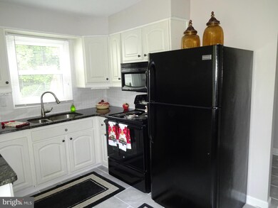 6910 Birdwood Ave, Middle River, MD 21220 - photo 7