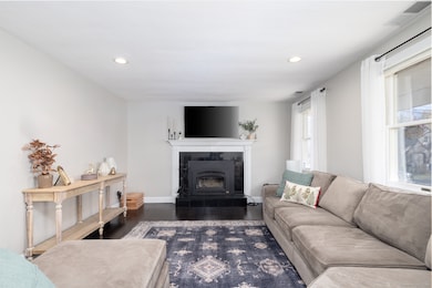 109 Dogwood Ln, Bristol, CT 06010 - photo 4