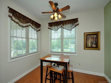 20 Song Sparrow Dr, Hendersonville, NC 28792 - photo 4