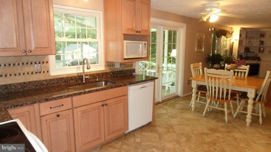 10700 Wayfarer Rd, Germantown, MD 20876 - photo 7