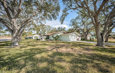 969 Gulf View Blvd, Dunedin, FL 34698 - photo 2