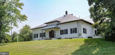 350 Bentonville Rd, Bentonville, VA 22610 - photo 2