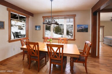 340_cordilllera_way_dining