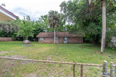 425 Lincoln Ave, Titusville, FL 32796 - photo 3